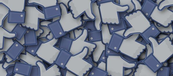 'Me gusta' en Facebook (imagen referencial) - Sputnik Mundo
