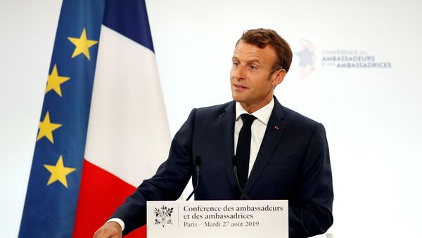 Emmanuel Macron, presidente de Francia - Sputnik Mundo