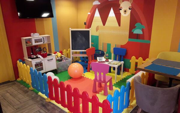 En el interior del restaurante 'Lima' En el interior del restaurante 'Lima' - Sputnik Mundo