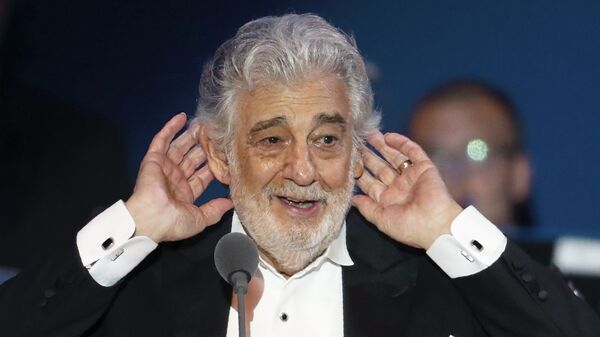 Plácido Domingo, el cantante español - Sputnik Mundo