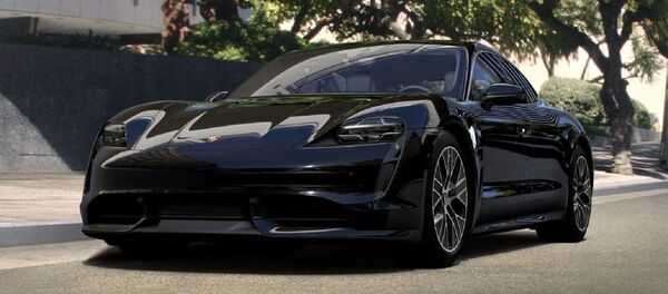 La versión Turbo S del auto Taycan producido por Porsche  - Sputnik Mundo