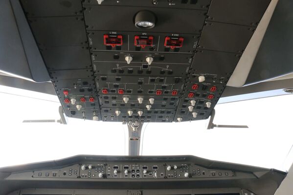 El interior del avión comercial ruso-chino CR929 - Sputnik Mundo