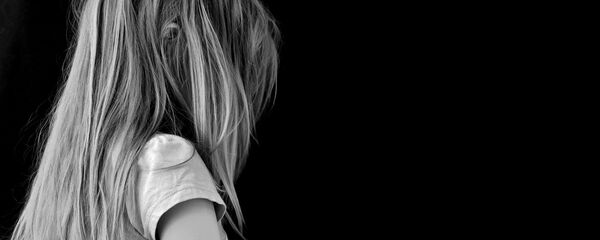 Niña triste (imagen referencial) - Sputnik Mundo