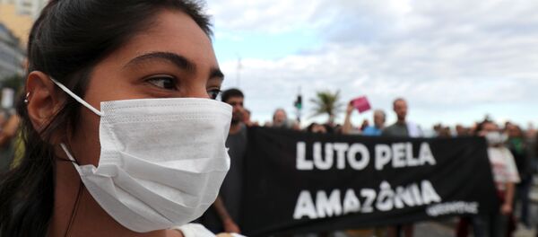 Manifestación en Brasil por la Amazonía - Sputnik Mundo