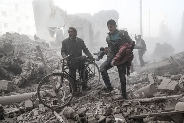 Concurso de Fotoperiodismo Andréi Stenin entrega el Gran Premio a fotógrafo italiano (fotos) - Sputnik Mundo