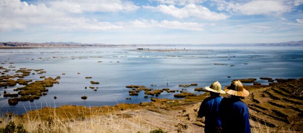 La muerte del Titicaca: cómo agoniza uno de los lagos más hermosos del planeta
 - Sputnik Mundo