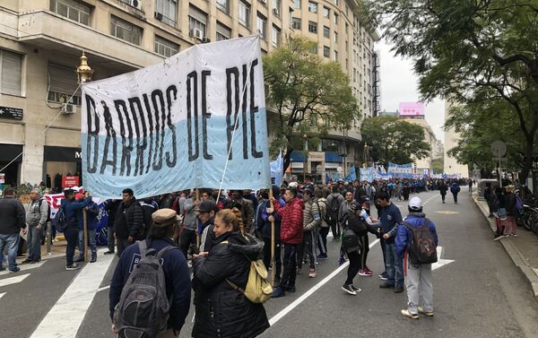 Marcha del movimiento Barrios de pie - Sputnik Mundo