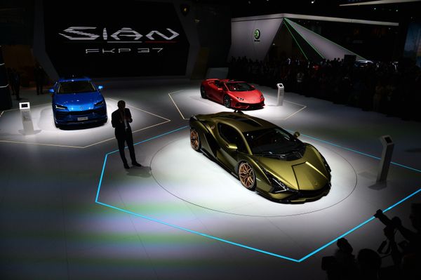 Lo último de los mejores autos en el Salón Internacional del Automóvil de Fráncfort - Sputnik Mundo