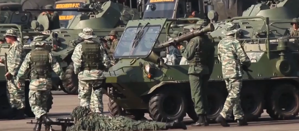 Así arrancan los ejercicios de Venezuela en la frontera con Colombia Así arrancan los ejercicios de Venezuela en la frontera con Colombia - Sputnik Mundo