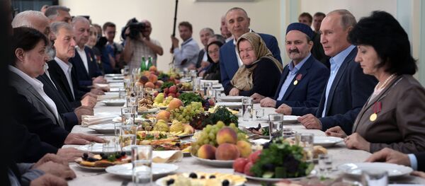 Vladímir Putin, presidente de Rusia, en Daguestán - Sputnik Mundo