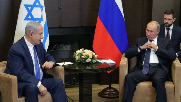 El primer ministro israelí, Benjamín Netanyahu, y el presidente ruso, Vladímir Putin El primer ministro israelí, Benjamín Netanyahu, y el presidente ruso, Vladímir Putin - Sputnik Mundo