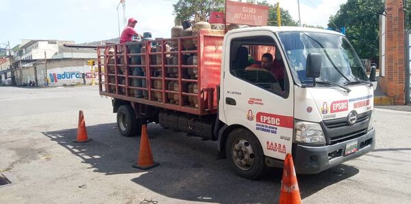 El gas comunitario y la pertenencia colectiva de empresas en Venezuela  - Sputnik Mundo