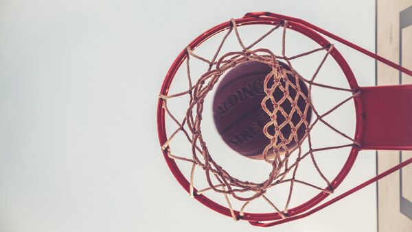 Un balón de baloncesto (imagen referencial) - Sputnik Mundo