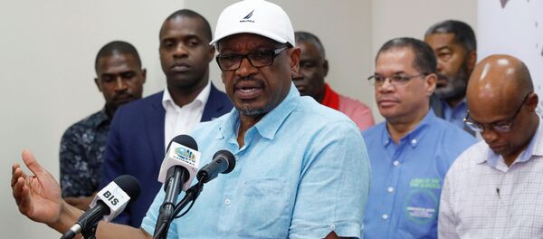 El primer ministro de Bahamas, Hubert Minnis - Sputnik Mundo
