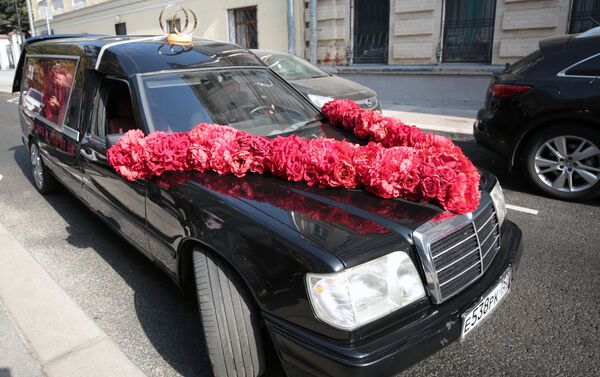 Boda de Ksenia Sobchak con el director teatral Konstantín Bogomólov - Sputnik Mundo