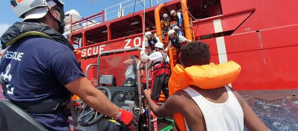 Los migrantes rescatados por el Ocean Viking Los migrantes rescatados por el Ocean Viking - Sputnik Mundo