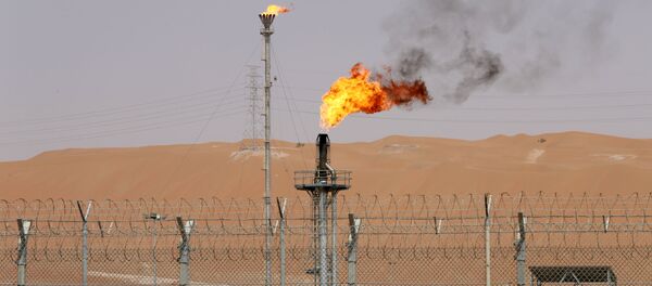 Un intalación petrolera de la empresa Saudi Aramco - Sputnik Mundo