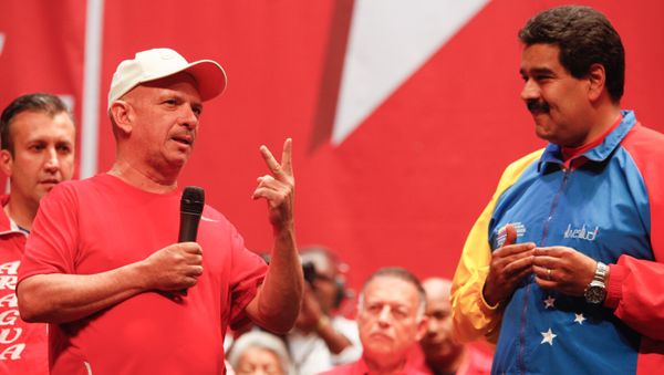 El exgeneral venezolano Hugo Carvajal junto al presidente Nicolás Maduro (archivo) El exgeneral venezolano Hugo Carvajal junto al presidente Nicolás Maduro (archivo) - Sputnik Mundo