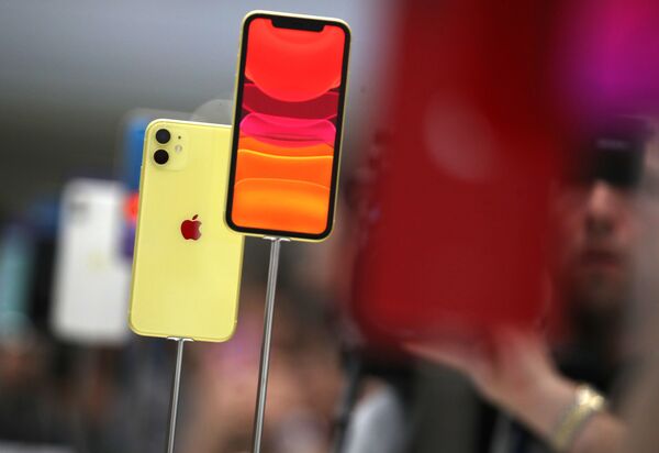 ¿Son los celulares plegables la revolución que el mercado necesita? ¿Son los celulares plegables la revolución que el mercado necesita? - Sputnik Mundo