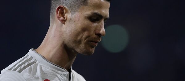 Cristiano Ronaldo, legendario futbolista portugués  - Sputnik Mundo