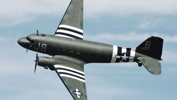 Avión Douglas C-47 (imagen referencial) - Sputnik Mundo