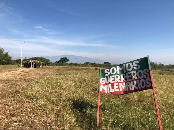 El día a día de los líderes indígenas colombianos: amenazas, asesinatos y lucha por su tierra ancestral - Sputnik Mundo