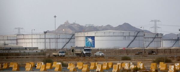 Instalación petrolera de la empresa Saudi Aramco - Sputnik Mundo