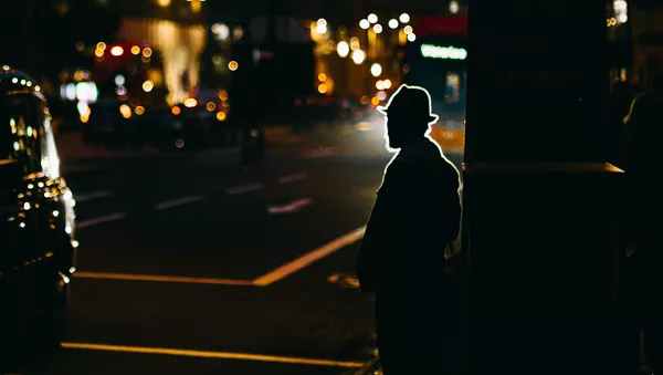 La silueta de un hombre - Sputnik Mundo