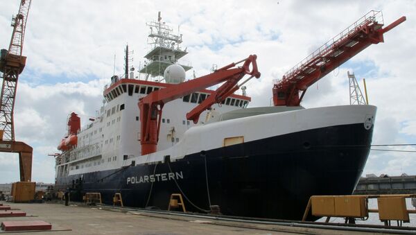 Rompehielos de investigación alemán RV Polarstern Rompehielos de investigación alemán RV Polarstern - Sputnik Mundo