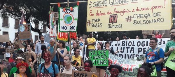 Protestas en defensa del clima en Río de Janeiro Protestas en defensa del clima en Río de Janeiro - Sputnik Mundo