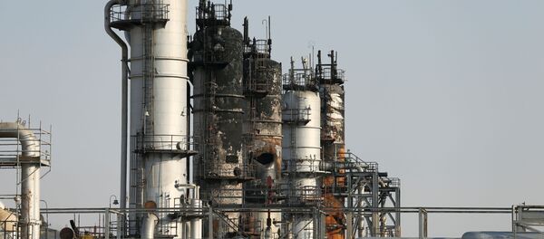 Refinerías atacadas en Arabia Saudí - Sputnik Mundo