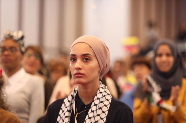 El I Congreso Internacional de Mujeres busca escapar del odio y el enfrentamiento  - Sputnik Mundo