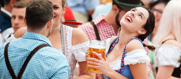 Inauguran el festival Oktoberfest en Múnich, Alemania - Sputnik Mundo