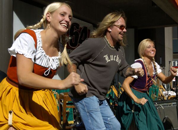 Oktoberfest, la fiesta de cerveza más grande de Alemania conquista el mundo entero - Sputnik Mundo