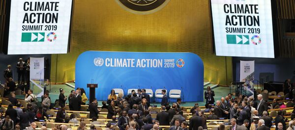 Delegaciones se reúnen en el Salón de la Asamblea General para la Cumbre de Acción Climática de las Naciones Unidas de 2019 - Sputnik Mundo