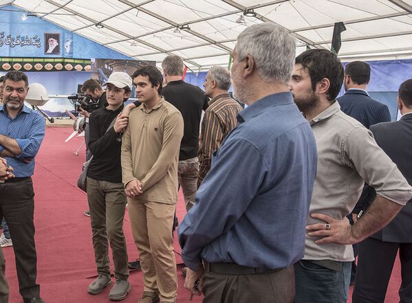 Irán hace ostentación de los trofeos de su 'guerra' contra los drones
 - Sputnik Mundo