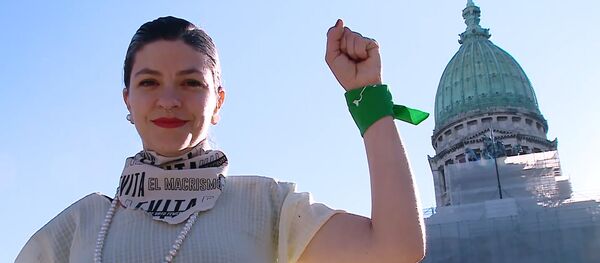 Las argentinas alzan su voz contra Mauricio Macri en Buenos Aires - Sputnik Mundo