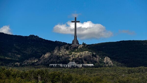 El Valle de los Caídos, España - Sputnik Mundo