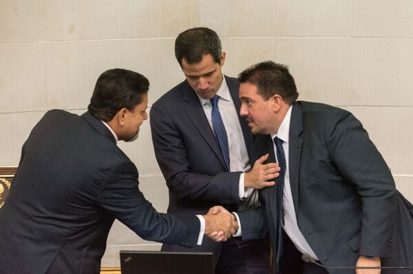 Bloque del partido gobernante PSUV vuelve al parlamento venezolano - Sputnik Mundo