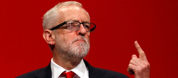 El líder de la oposición en el Reino Unido, Jeremy Corbyn - Sputnik Mundo