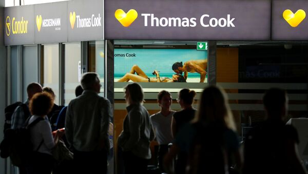 Los turistas de tras la quiebra de Thomas Cook  - Sputnik Mundo