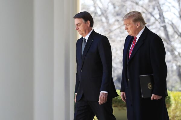 El imperio contraataca: nuevo frente comercial de Trump contra China impacta en Latinoamérica - Sputnik Mundo