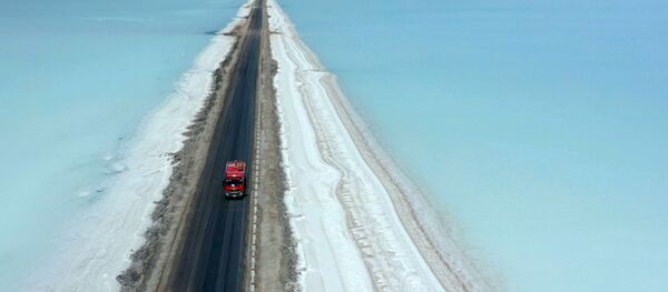 Paisajes cósmicos: así es la explotación de litio en el desierto de sal de Uyuni

 - Sputnik Mundo