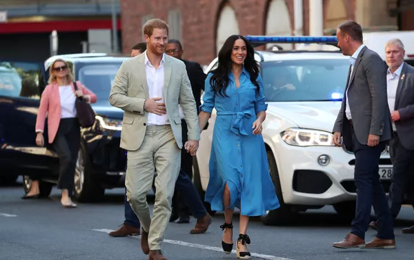 El príncipe Enrique y su esposa, Meghan, en Sudáfrica El príncipe Enrique y su esposa, Meghan, en Sudáfrica - Sputnik Mundo