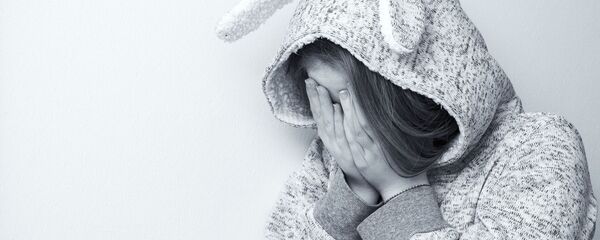 Una niña llorando (imagen referencial) - Sputnik Mundo