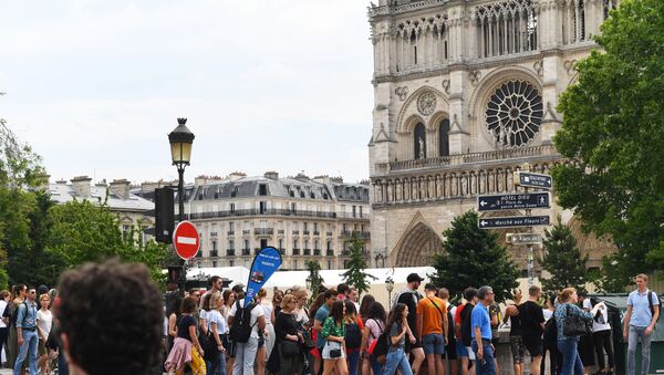 La catedral parisina de Notre Dame  - Sputnik Mundo