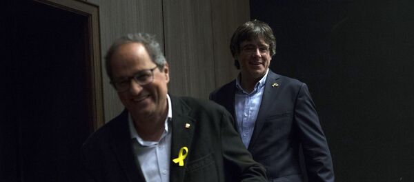 Carles Puigdemont y Quim Torra - Sputnik Mundo
