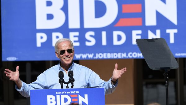 El demócrata Joe Biden durante la campaña presidencial - Sputnik Mundo