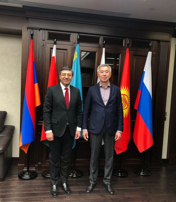 ¿Pueden Los Andes estar cada vez más cerca de Los Urales? - Sputnik Mundo