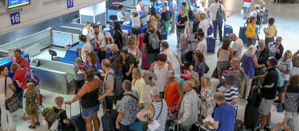 Clientes del operador turístico Thomas Cook - Sputnik Mundo